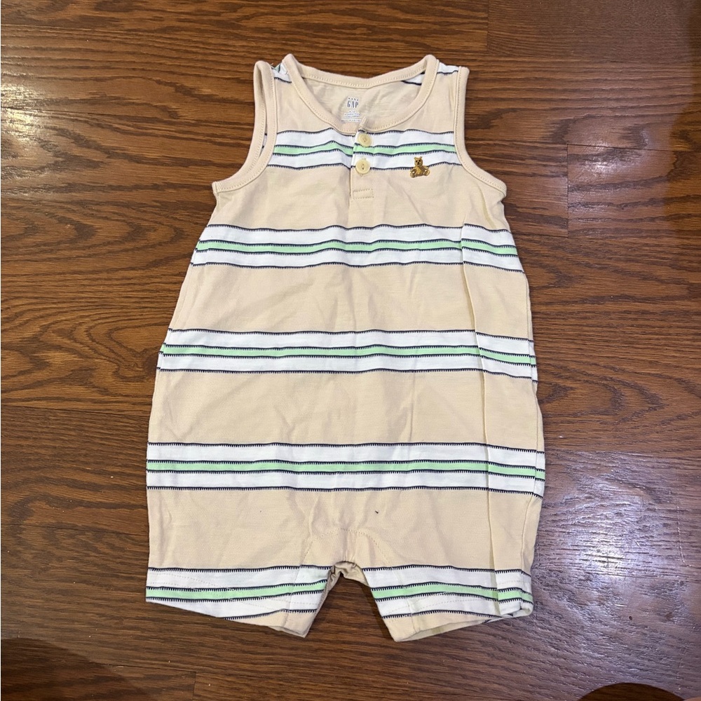 Gap Baby Romper 6-12M